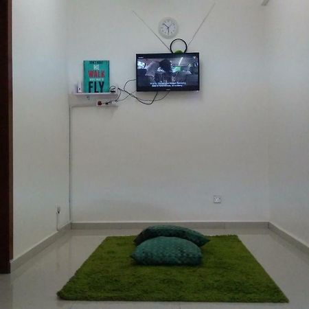 Homestay Rgee Kuantan Exterior photo